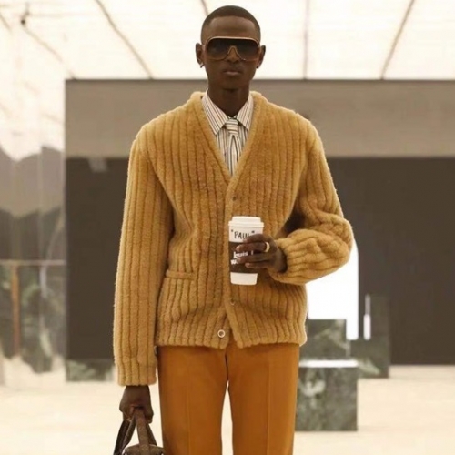 ルイヴィトンメンズモノグラムネックカーディガンu03829キャメル