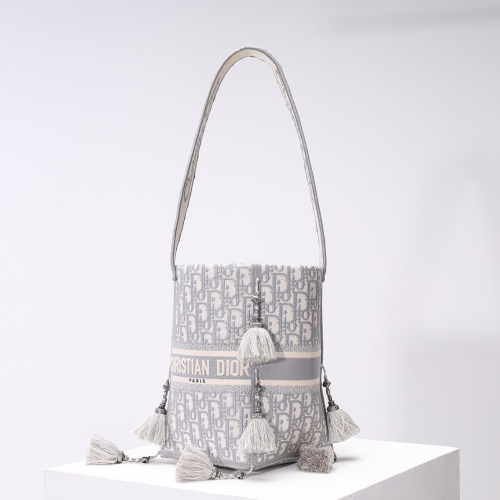ディオールレディースオブリークバブルショルダーバッググレーo01612