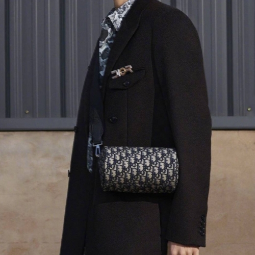 ディオールメンズオブリークサドルバッグo1626