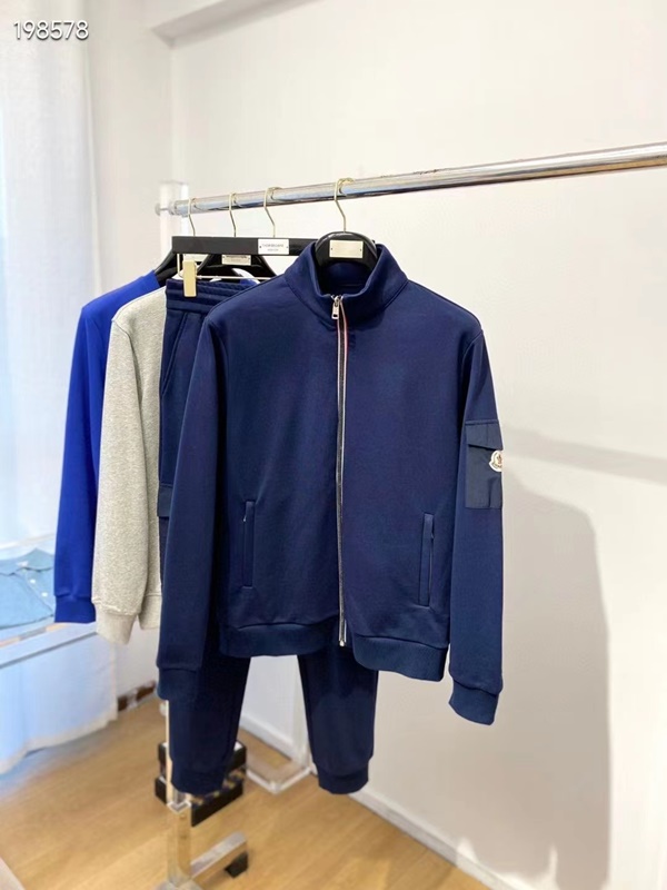 モンクレールメンズパッチトレーニングふく&パンツc02437ブラック