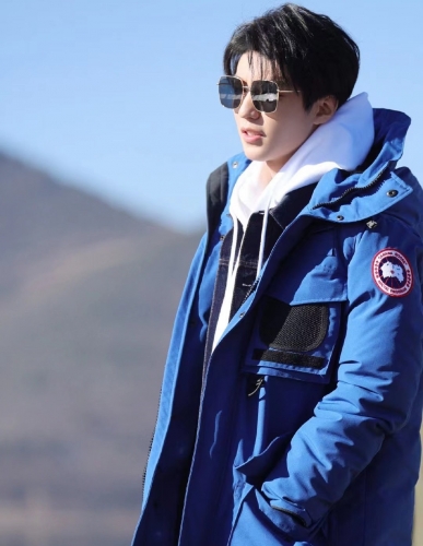 カナダグースメンズパッチカジュアルダウンパディングパーカーn0386ブルー