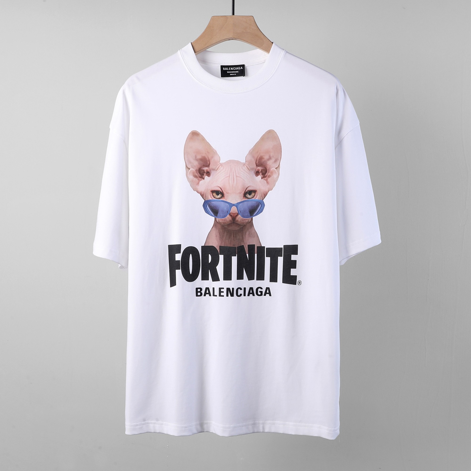 バレンシアガユニセックスクルーネックホワイト半袖Tシャツl01291