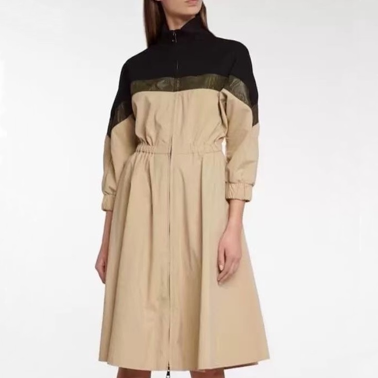 モンクレールレディースミニマルベージュジャケットc02463