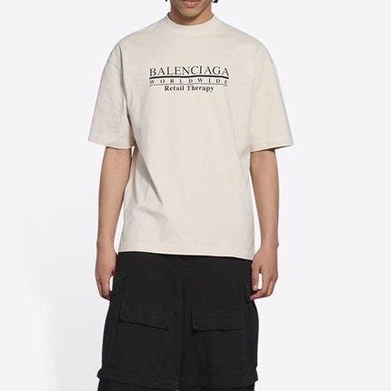 バレンシアガメンズクルーネックアイボリー半袖Tシャツl01331