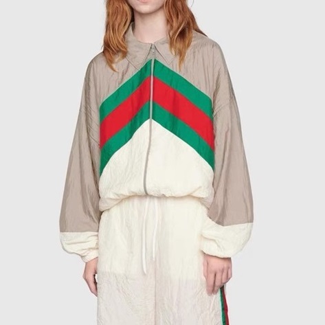 グッチユニセックストレンディグリーンジャケットc04643