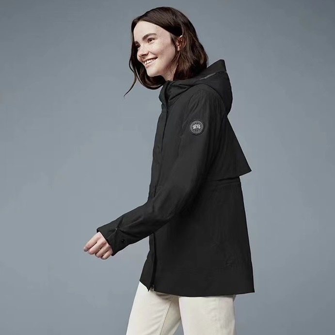 モンクレールレディースミニマルブラックジャケットc02466