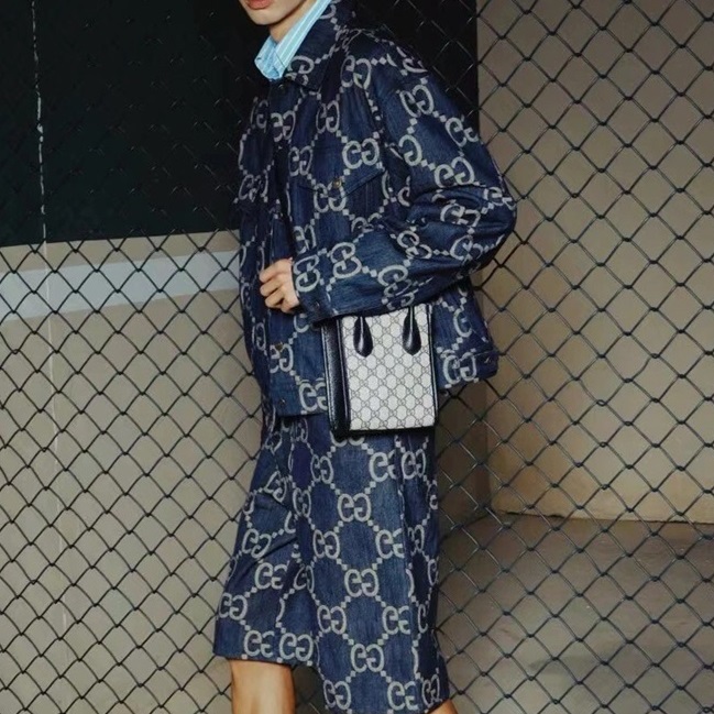 グッチメンズカジュアルブルーショートパンツc04700