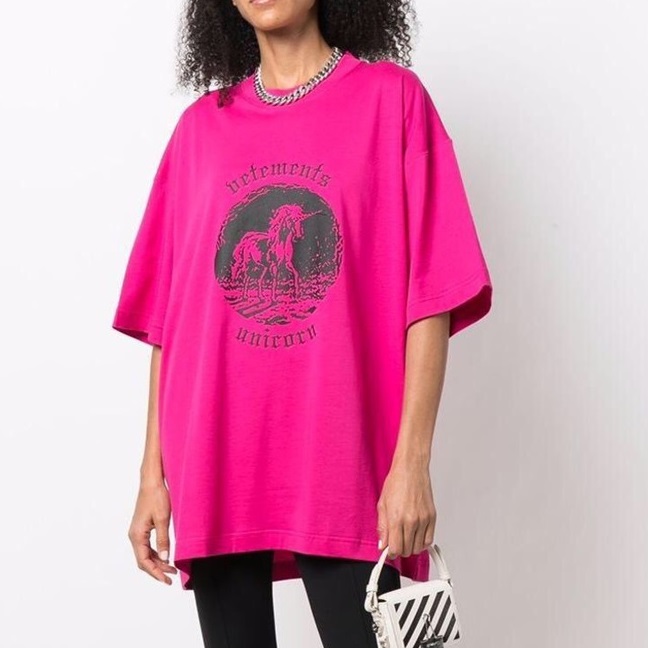 ヴェトモンユニセックストレンディピンク半袖Tシャツt0269