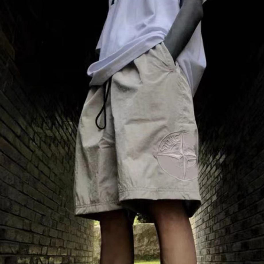 ストーンアイランドメンズカジュアルグレーショートパンツo0461