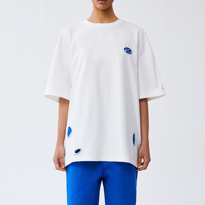 ユニセックスモダンホワイト半袖Tシャツe0106