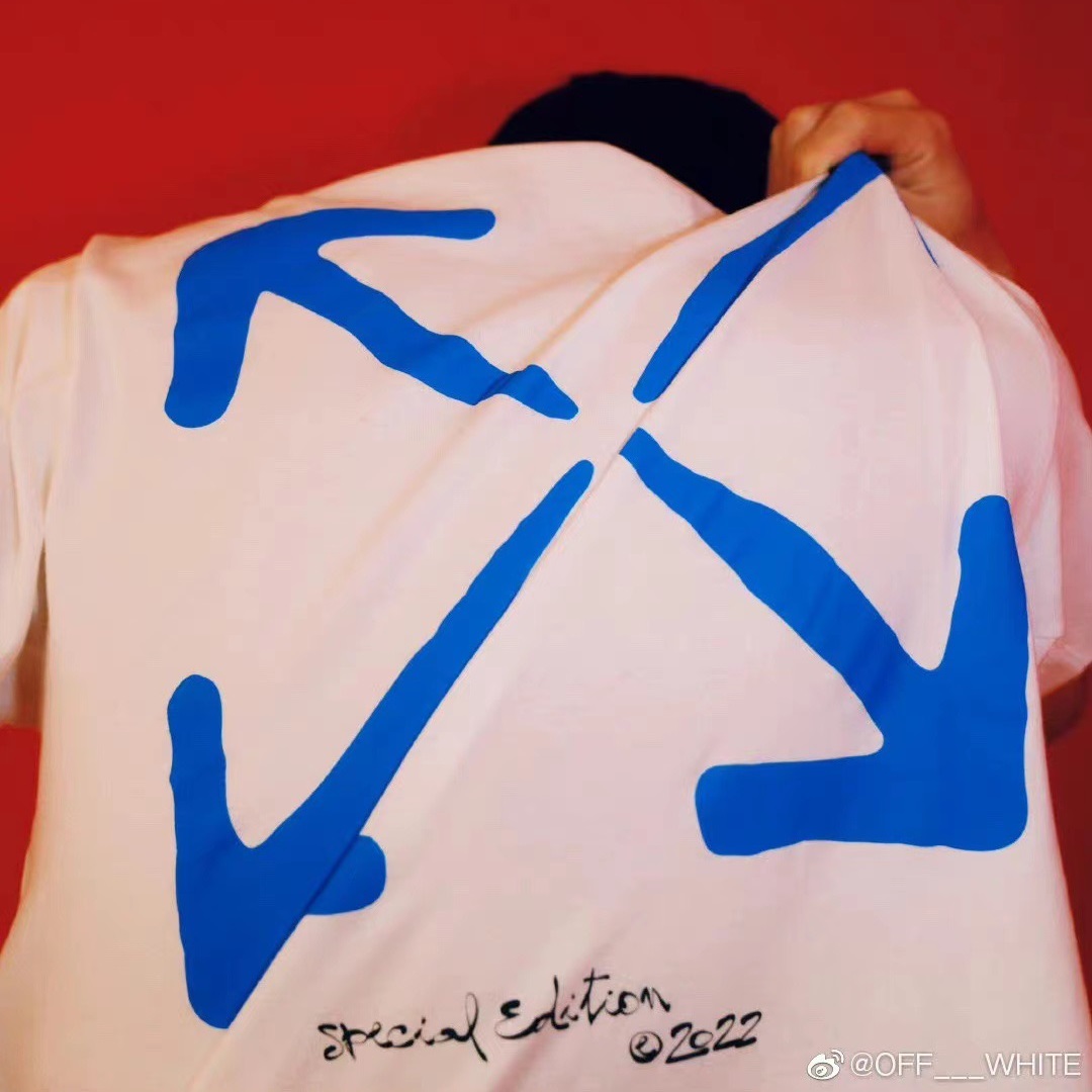 オフホワイトメンズモダンホワイト半袖Tシャツf0822