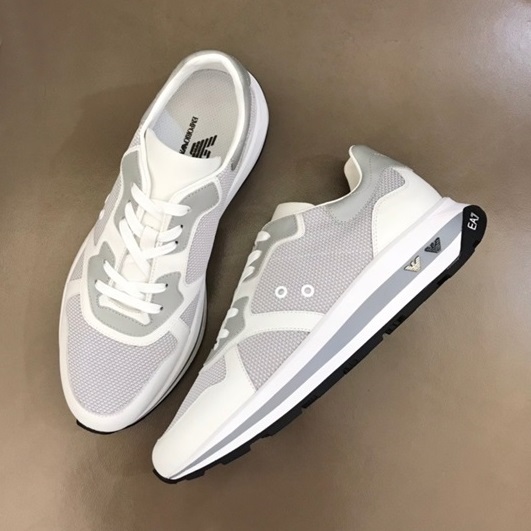 アルマーニメンズクラシックグレースニーカーm0913