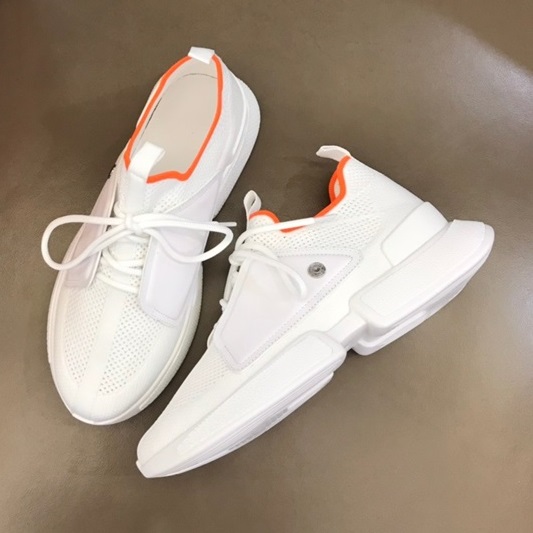 エルメスメンズクラシックホワイトスニーカーr0759