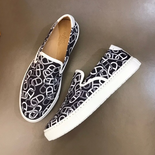 エルメスメンズモダンブラックローファーr0762