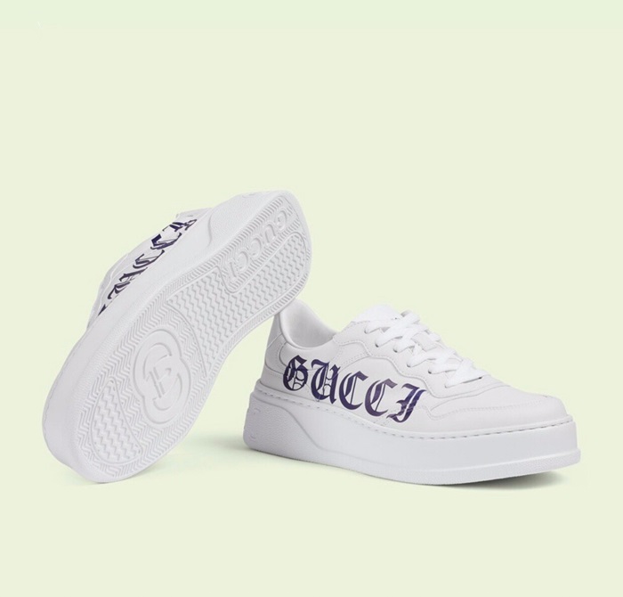 グッチメンズクラシックホワイトスニーカーc04805