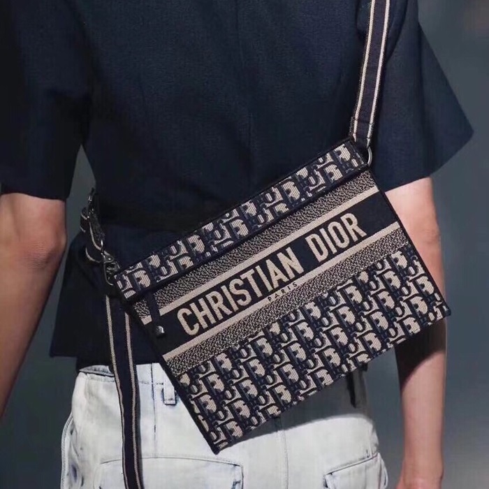 ディオールメンズブルークロスバッグo01827
