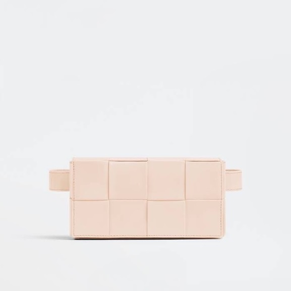 ボッテガヴェネタレディースベージュカセットベルトバッグ-v0302