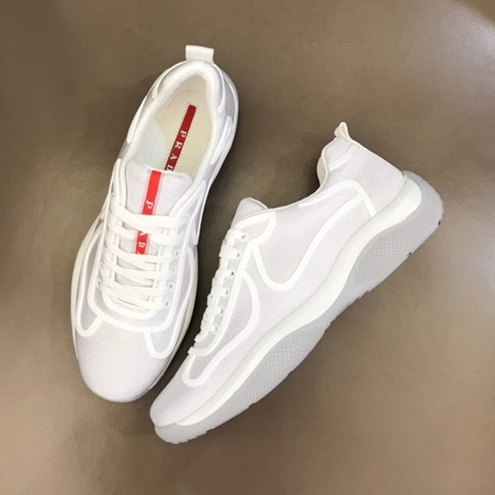 プラダメンズクラシックホワイトスニーカーa02707