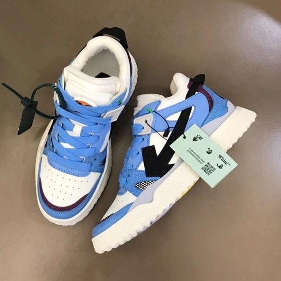 オフホワイトメンズシグネチャーブルースニーカーf0831