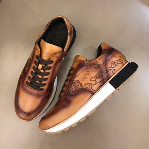 ベルルッティメンズクラシックキャメルスニーカーr0093