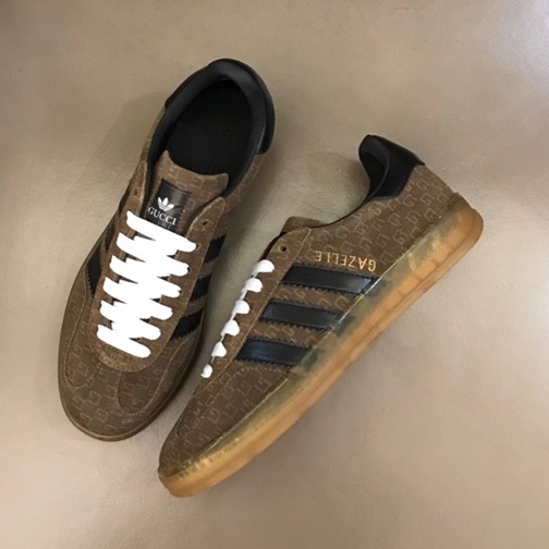 グッチユニセックスクラシックカーキスニーカーc04912