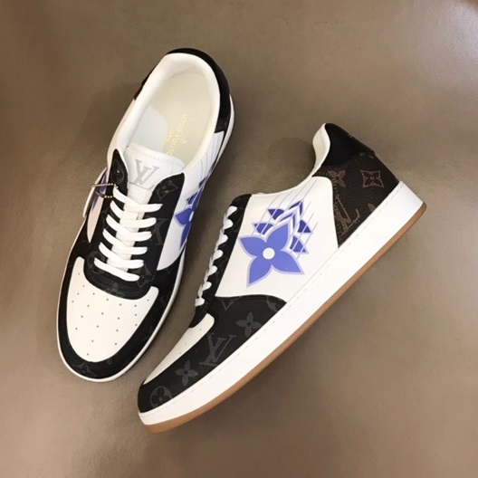 ルイヴィトンメンズクラシックブラックスニーカーu04962