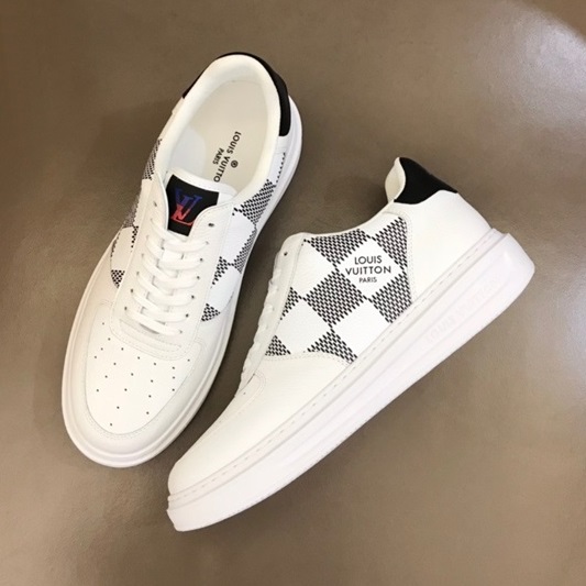 ルイヴィトンメンズクラシックブラックスニーカーu04964