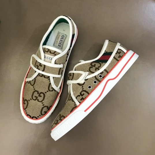 グッチユニセックステニスキャメルスニーカーc04920