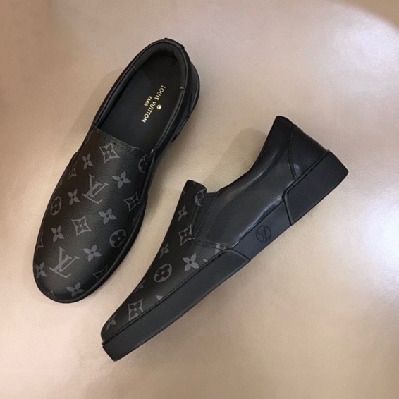 ルイヴィトンメンズモノグラムブラックローファーu04967