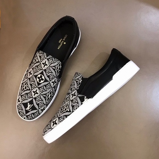 ルイヴィトンメンズモノグラムブラックローファーu04969