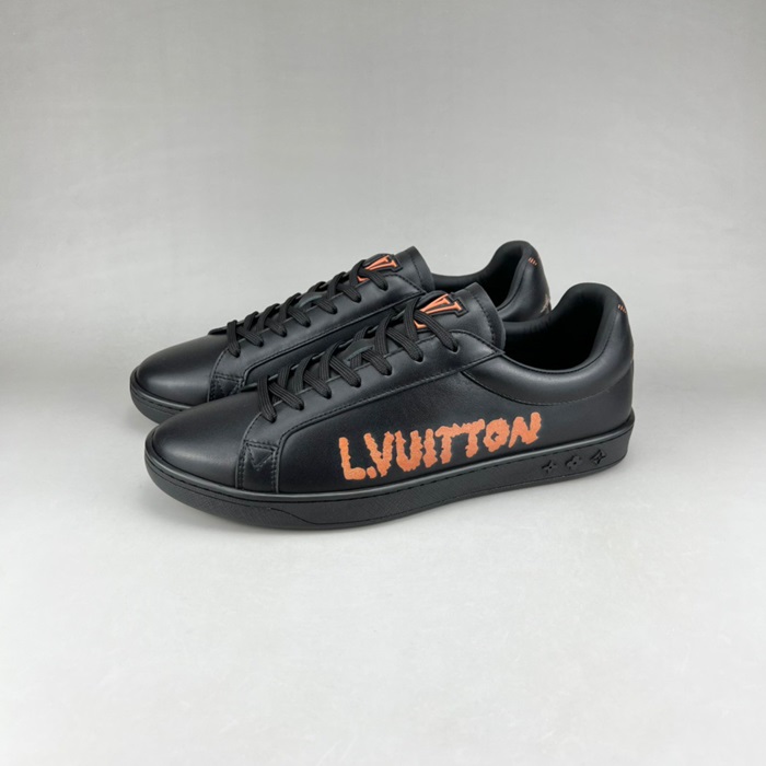 ルイヴィトンメンズブラックスニーカーu05033