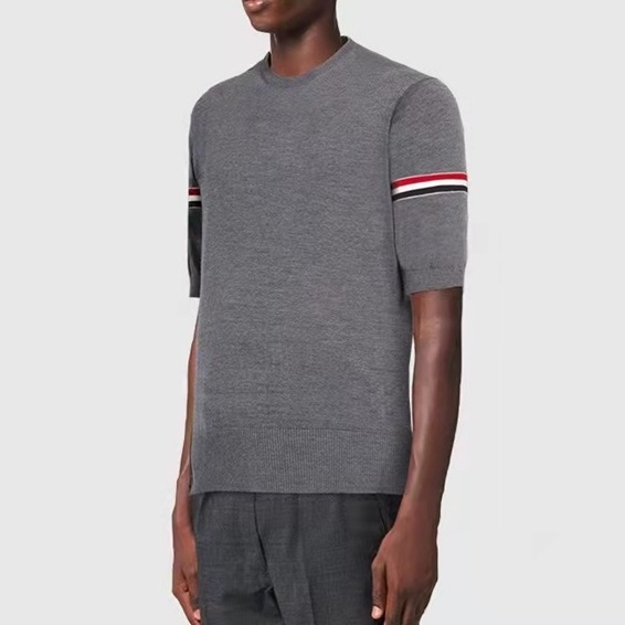 トムブラウンメンズグレークルーネック半袖Tシャツm01574