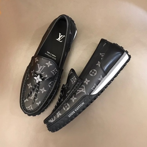 ルイヴィトンメンズモノグラムブラックローファーu05097