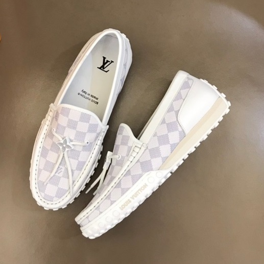 ルイヴィトンメンズモノグラムホワイトローファーu05100