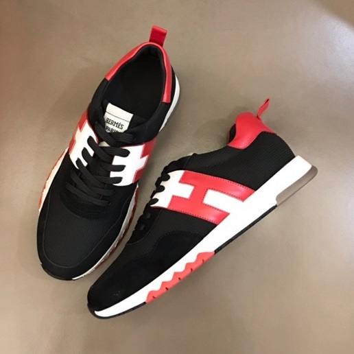 エルメスメンズクラシックブラックスニーカーr0854