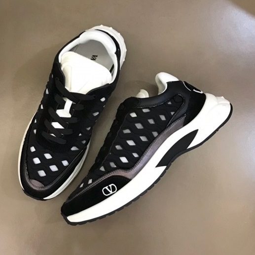 ヴァレンティノユニセックスブラックスニーカーl0269