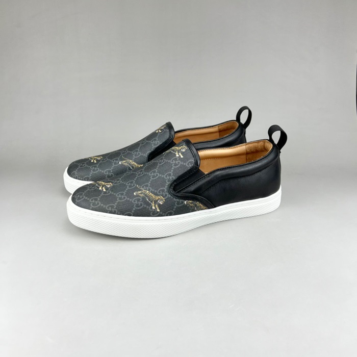 グッチメンズモダンブラックローファーc05004