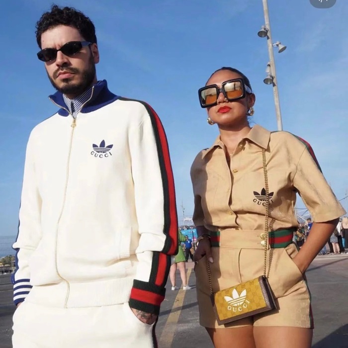 グッチユニセックスカジュアルホワイトスウェットシャツc05078