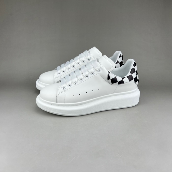 アレクサンダーマックイーンユニセックスブラックスニーカーx0156