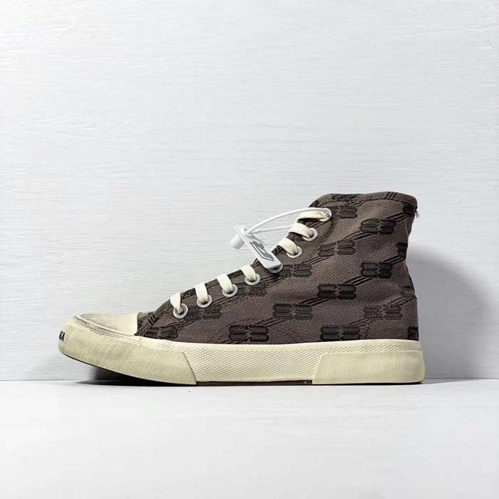 バレンシアガユニセックスクラシックグレーハイトップスニーカーl01650