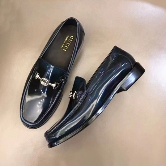 グッチメンズビジネスブルーローファーc05093
