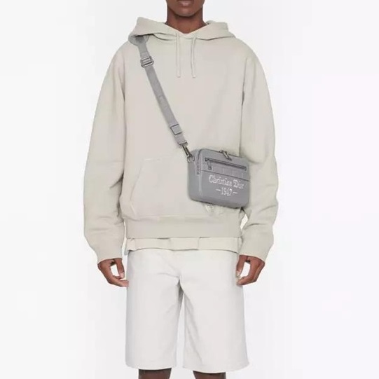 ディオールメンズベーシックホワイトフーディo02055