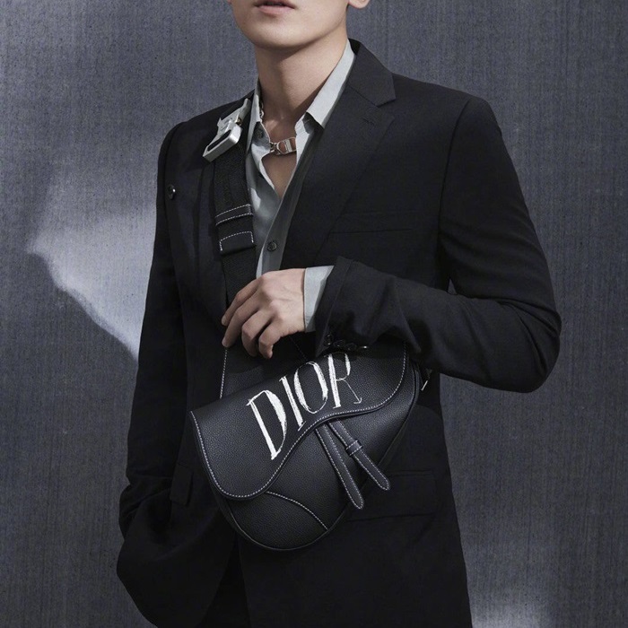ディオールメンズステューシーブラックサドルバッグo02089
