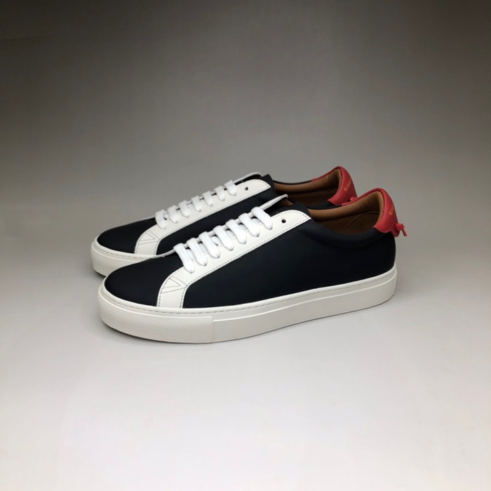 ジバンシィユニセックスクラシックブラックスニーカーv0846