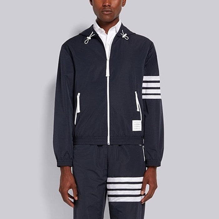 トムブラウンメンズクラシックジャケットm588