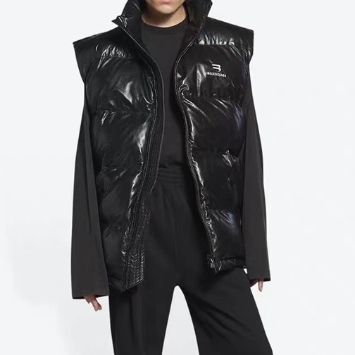 バレンシアガレディースダウンブラックベストl01689