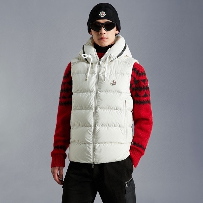 モンクレールメンズホワイトダウンベストc02511