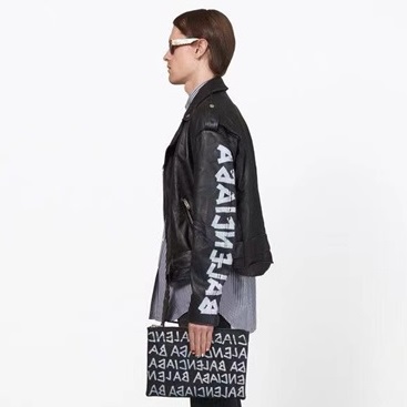 バレンシアガメンズブラックジャケットl01698