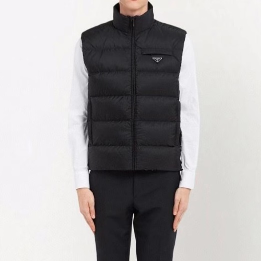 プラダメンズブラックダウンベストa02835