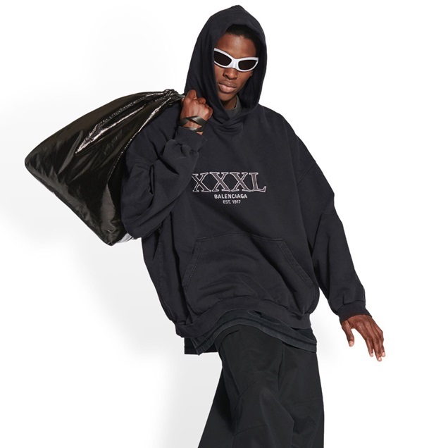 バレンシアガユニセックスカジュアルブラックフーディl01710